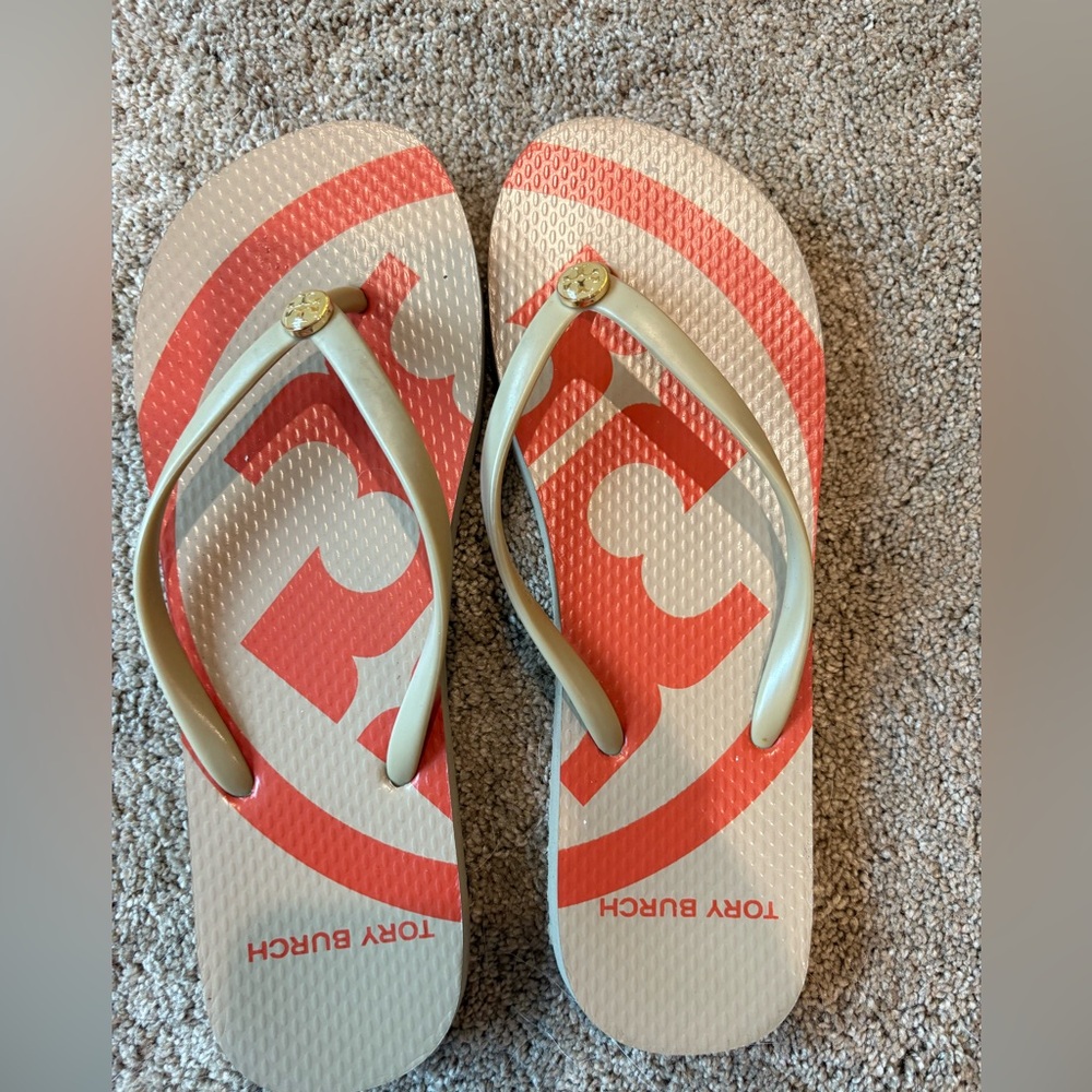Tory Burch flip flops EUC